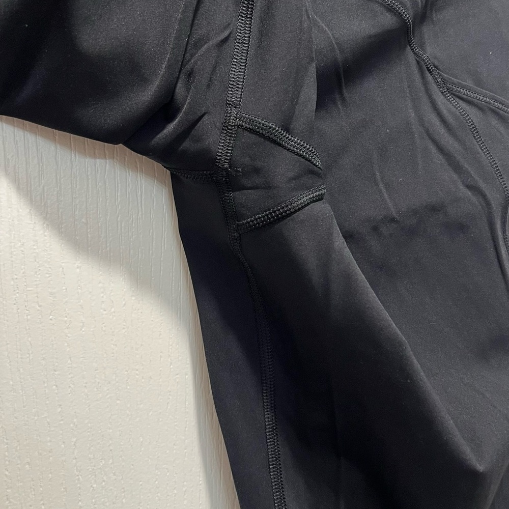 Lululemon Fast & Free Crop Legging - Picture 4 of 7